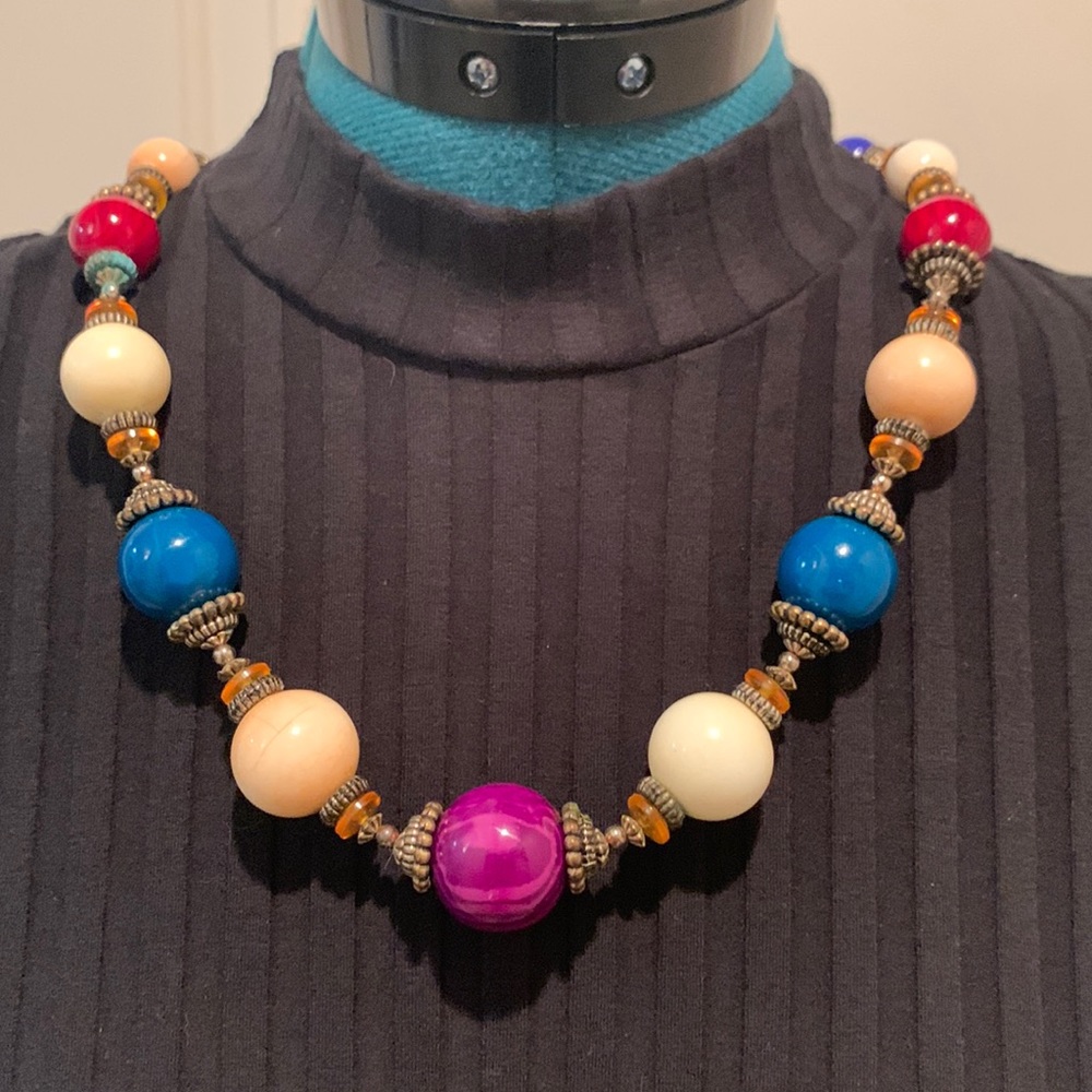Chunky vintage necklace